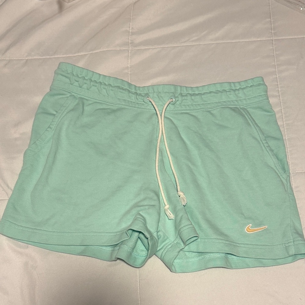 Nike Women's Cotton Athletic Shorts, Size M,‎ Like new
